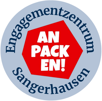 Blaues, rundes Logo mit secheckigen, rotem Zentrum mit der Inschrift Anpacken. Im äußeren Rand steht Engagementzentrum Sangerhausen. 